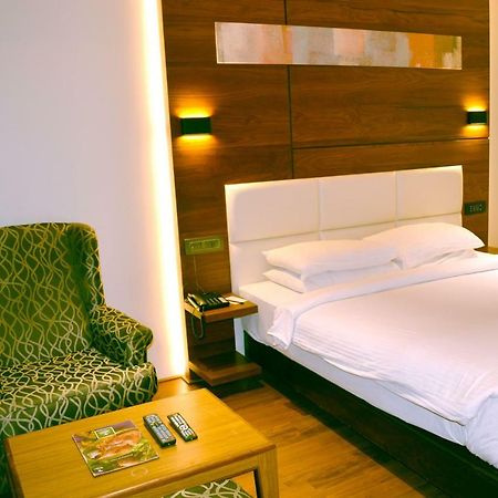Rk Residency Hotel Tiruppur Exterior foto
