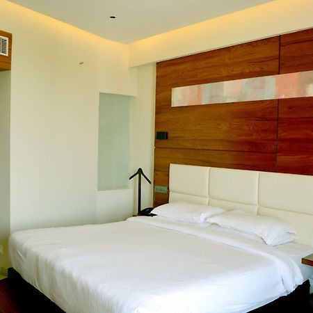 Rk Residency Hotel Tiruppur Exterior foto