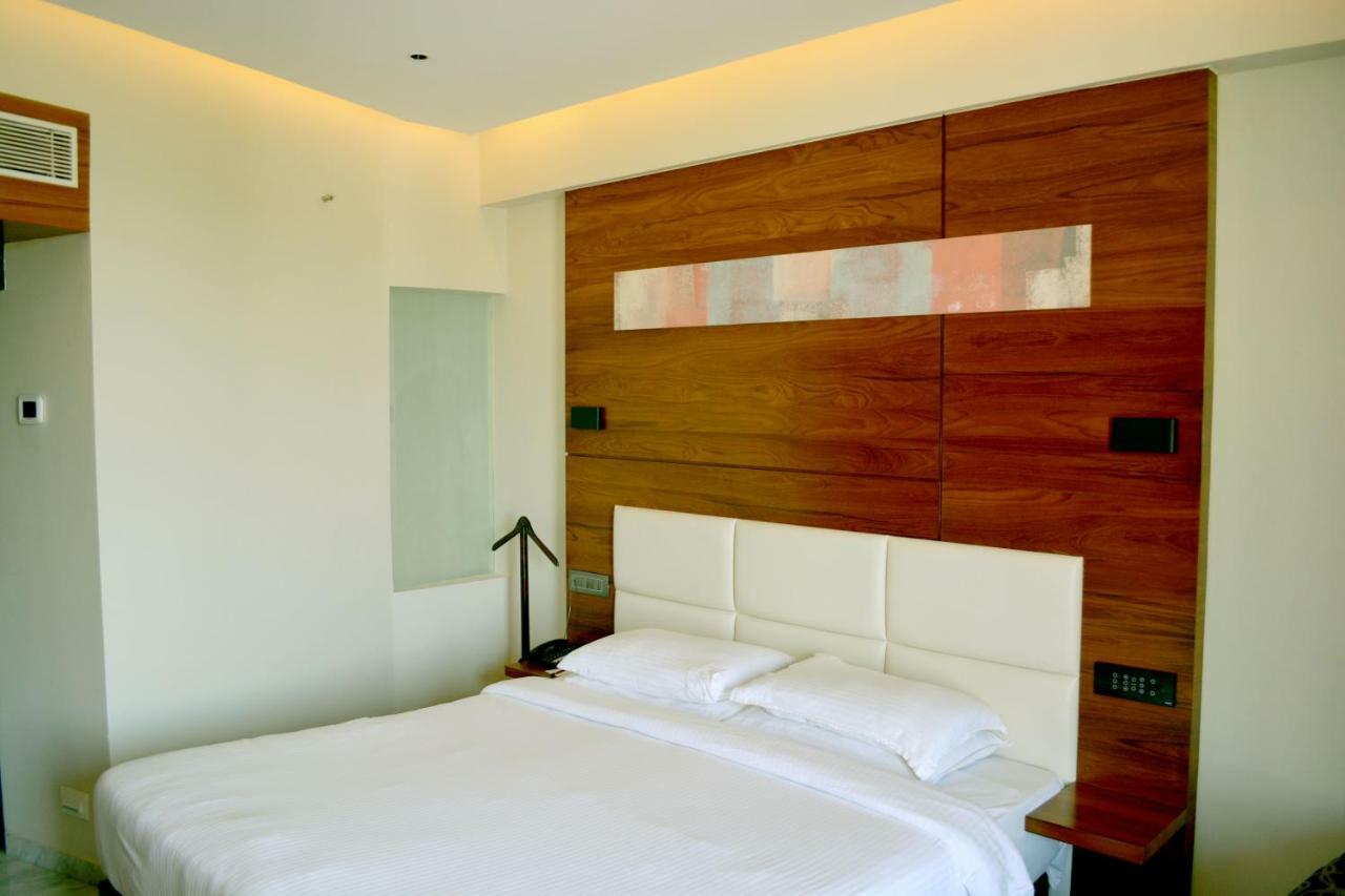 Rk Residency Hotel Tiruppur Exterior foto