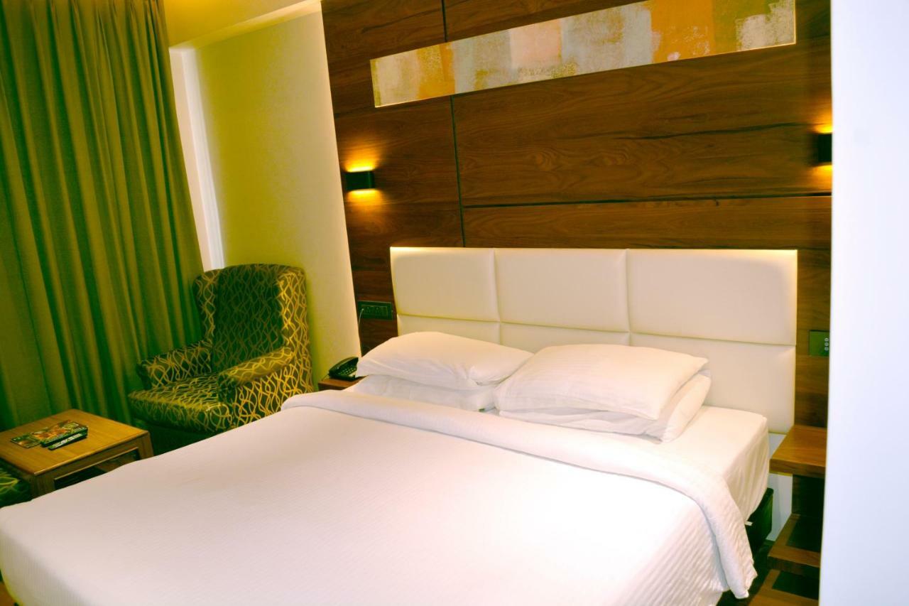 Rk Residency Hotel Tiruppur Exterior foto